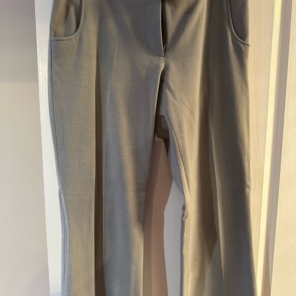 Grey suit pants from the limited size 8 - Picture 2 of 7